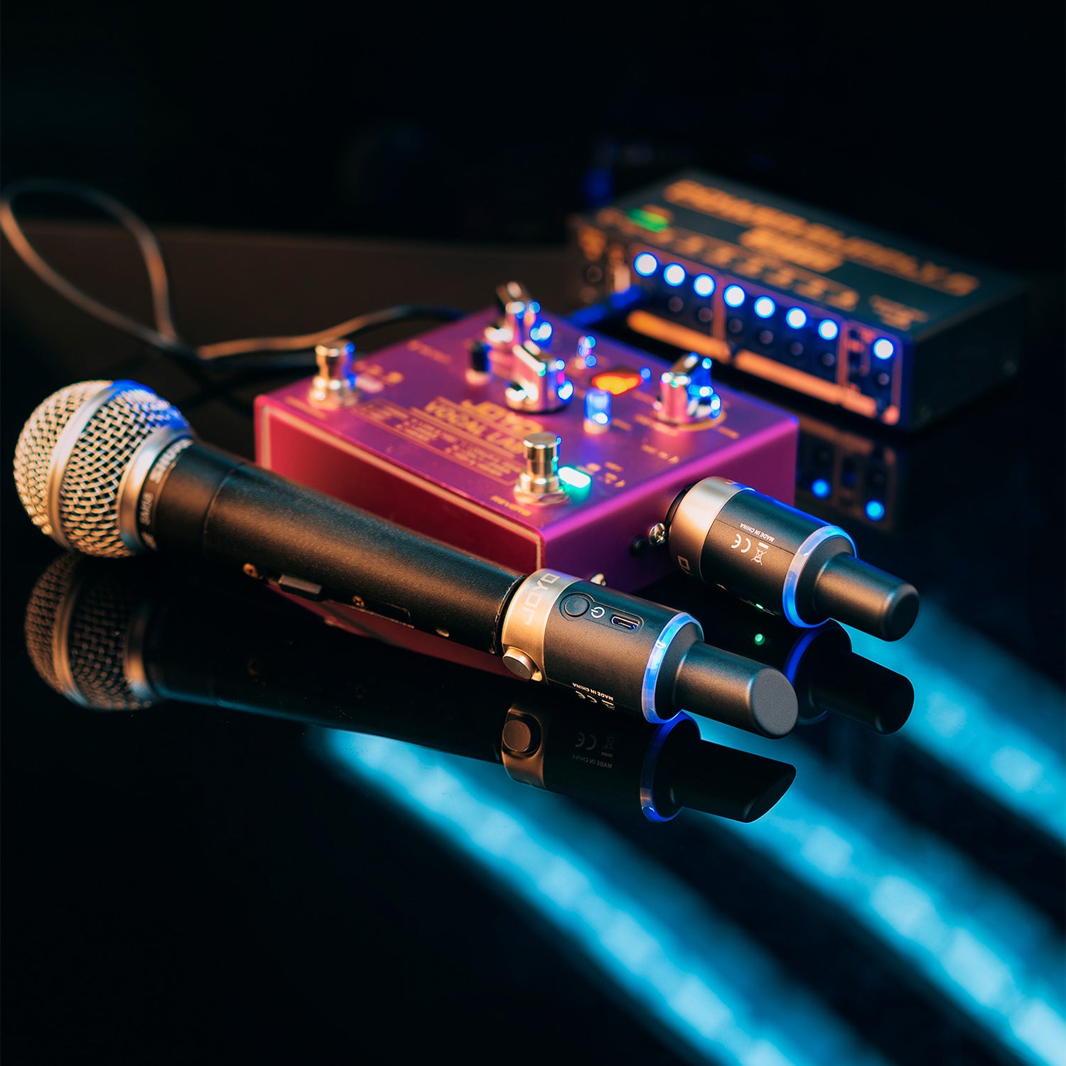 JOYO MW-1 5.8GHz Wireless Microphone System Plug-on Rechargeable Wireless Transmitter Receiver For Effector Dynamic Microphone